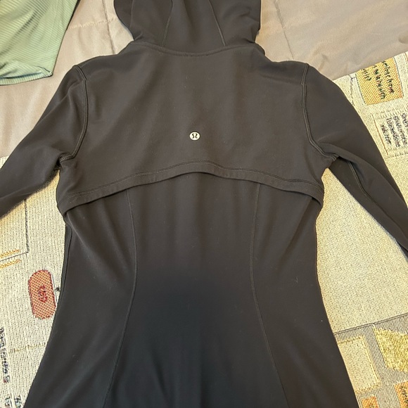 Lululemon hooded define jacket - Picture 5 of 6